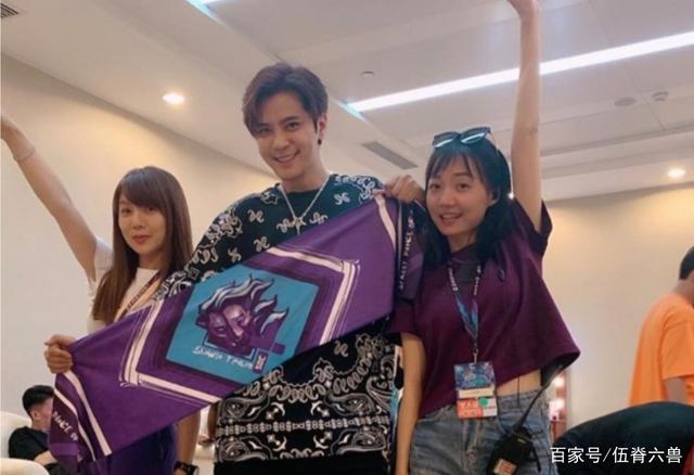 ����־�����ԭ����Ϊ�����˽��� ������־�������Ļ��������˭