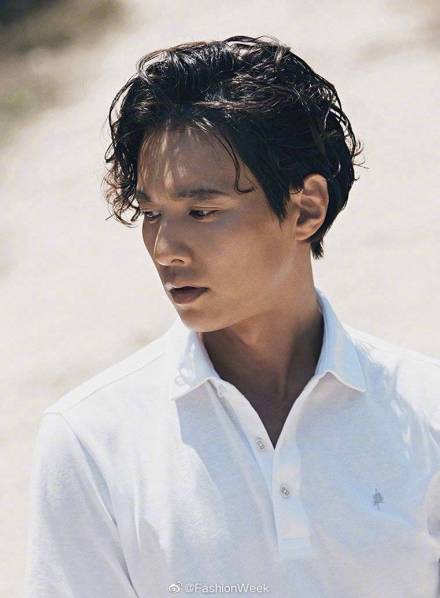 元斌为什么不演戏了靠什么生活现状 元斌在韩国地位怎么那么低调