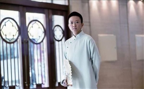 �����Ϊʲô����ϰ�������Ů ��ϰ���˭��������Ϲ���˭��Ƭ