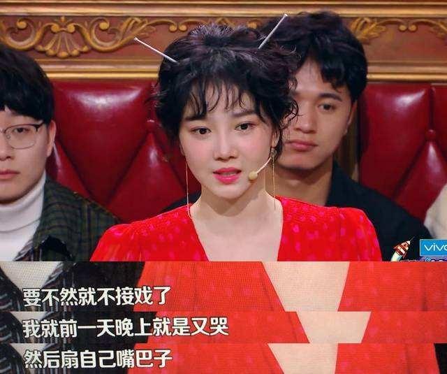 ��С���˭�ĸ�ǰ������˭��Ƭ ��С������ı��Ӻü�������Ƭ