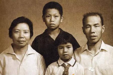 ���������������߲�� �������ͥ������һ�㸸ĸ��˭���ܸ����