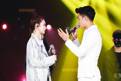 ��ܷܷ��ޱ�������� ��ޱǰ��������Щ���ȹ��۵���˭��ʲô����