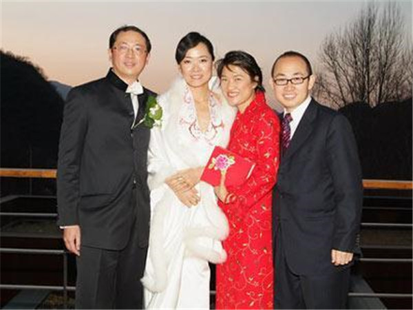 潘石屹的现任老婆史可是谁前两任妻子照片 潘石屹为什么抛弃前妻