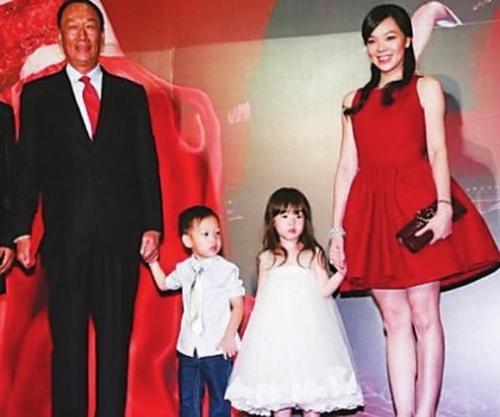 ��̨����Ů���ٸ� ��ܰӨΪ������ô���������ӵ�����������̥û