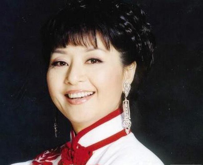 殷秀梅简历及个人资料国籍身高照片 殷秀梅与前夫程志为什么离婚