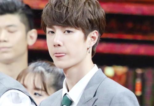 ��һ�����ϵ�ǰŮ����˭ ��һ���������������ǰŮ����������