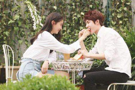 ��һ�����ϵ�ǰŮ����˭ ��һ���������������ǰŮ����������