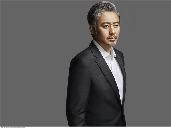 吴秀波娇妻罕见曝光 揭秘吴秀波老婆何震亚个人资料