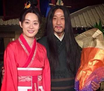 赵立新为什么是瑞典籍 赵立新结过几次婚老婆俞岚和三个孩子照片