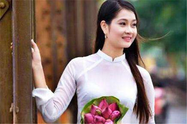 Խ������Ů����Ƭ�ع� ��ȻԽ�ѵ�Ů�˲�������ζ����