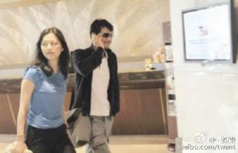 �����������Ϊʲô����� �������ϵ�Ů���Ѷ���˭���¶�̬