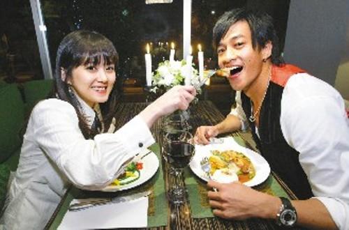 �����������Ϊʲô����� �������ϵ�Ů���Ѷ���˭���¶�̬