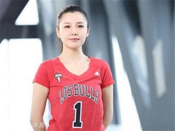 刘语熙捏胸的梗是什么怎么出名的 刘语熙结婚了吗老公是谁现状图