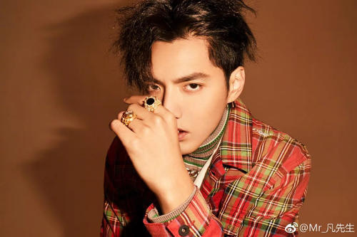 ���ෲ����¼���ֱ�Ů��������� ��ţ����¼��Ƶ�����ෲ����