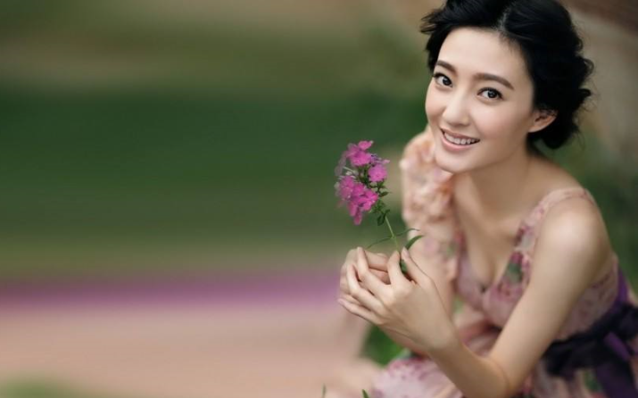 王丽坤四段恋情历任男朋友分手原因盘点 王丽坤现在的男朋友是谁