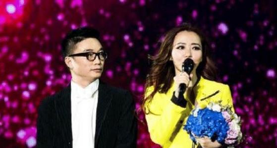 ����Ϊʲô��ͬ��������ں�˭��һ�� �ű̳��ͷ���������ô����