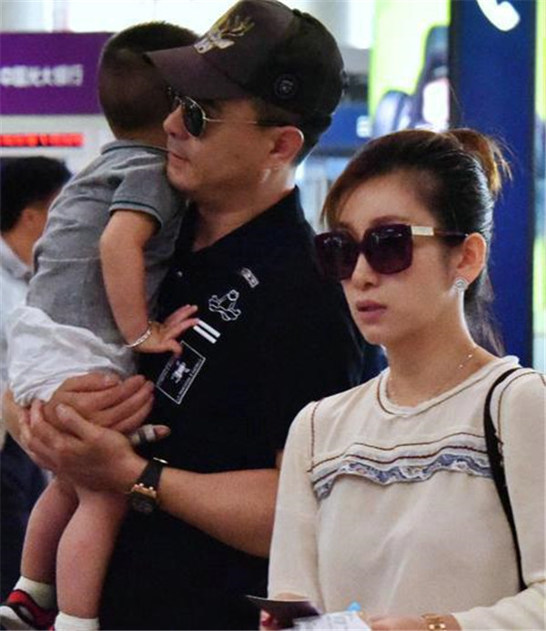 �غ�贸�������ͼƬ�Ϲ���˭ �غ�贽�����λ��һ���Ϲ���˭