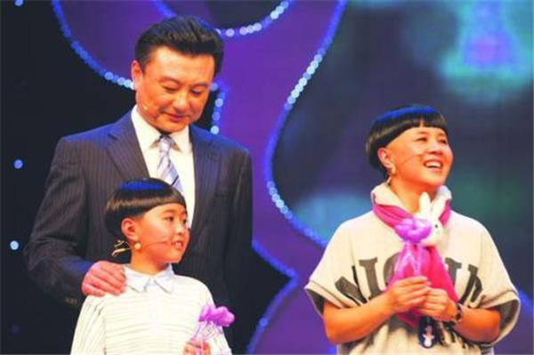 Ů������������������Ϲ���˭ ����Ů���������������˼�����Ƭ