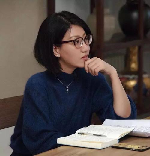 易立竞结过婚吗 易立竞为何至今单身 易立竞个人资料多少岁