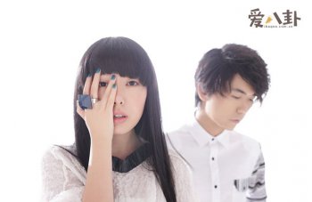 有关于长大以后的句子 长大以后我只能奔跑是什么歌