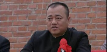 �żҺ��Ĵ����˭ ���Ա�ɽ��ʲô��ϵ��