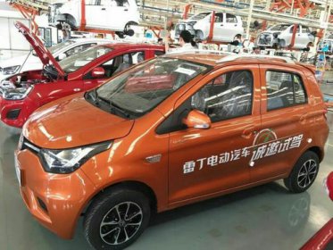 雷丁电动汽车多少钱 售价在3.98-4.98万元一辆