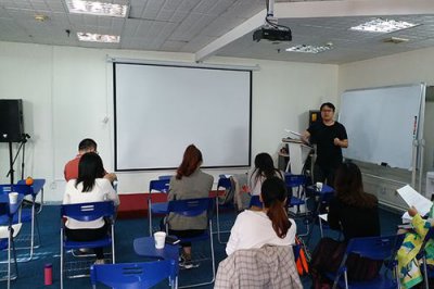 配音培训班费用多少 这主要看你找什么样的培训班