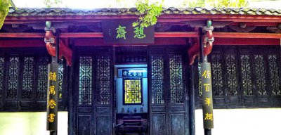 ��¹����Ժ������ ��ʲô��ɫ���������ʷ