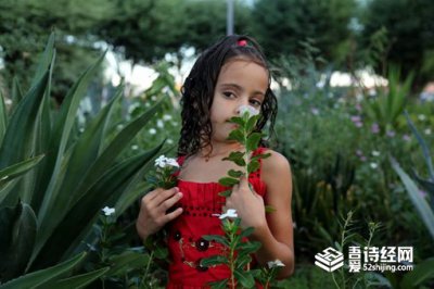 �����������Ԣ����� Ů��������ǰ���ʲô�ֺ�