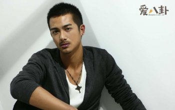 �������Ǹ� ������ǰ����˭����ʷ����