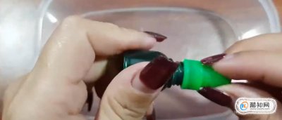 怎么用牙膏自制起泡胶 小学生制作起泡胶用牙膏