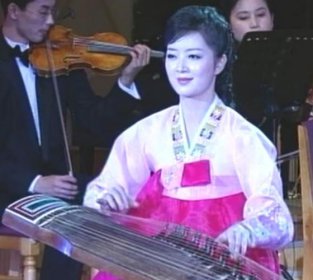 朝鲜为什么没有明星 金正恩非常喜欢明星郑美香