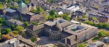 ���������ĸ����ҵ� ��ʿ���������׸�