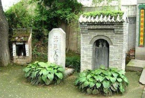 衣冠冢是什么意思 衣冠冢的对后代的危害