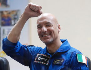 ����ʲô��˼ ������������˭