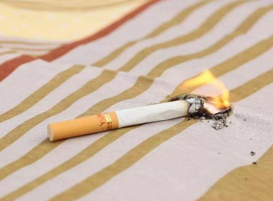 烟头中心温度可达多少度 超过一般可燃物燃点