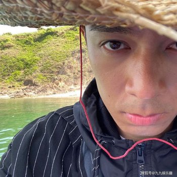 周柏豪老婆叫什么名字 老婆叫Stephanie