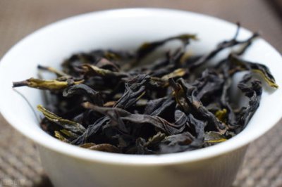 鸭屎香是什么茶 属于潮州凤凰山上等乌龙茶