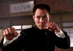 李连杰国籍是哪国 将自己的国籍移到了新加坡