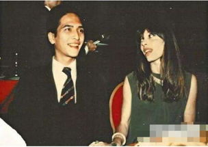 �������ôز�۵� �Ƕ����κ����С�Ķ���