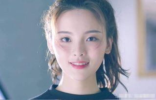 杨超越身高体重是多少 实际身高是166.5厘米