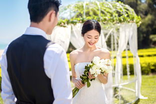演员卢芳生的老婆 并没有结婚所以现在也没有老婆
