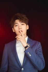 �����ָ������Ͻ��� ���������ֵ���Ů����