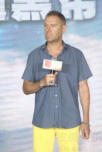 成龙多少岁了今年 成龙个人资料多大