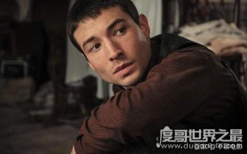 克雷登斯是不是伏地魔 真实身份是邓布利多家族成员