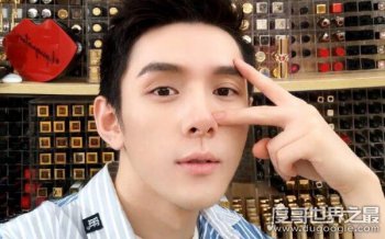 李佳琦个人资料介绍 湖南岳阳人李佳琦最能带货