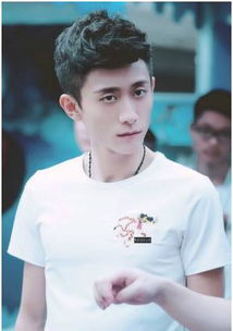 李小萌多高 身高是170cm