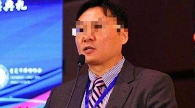 ����ͨѶ��ع�������˸������ϼ�����Ƭ