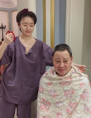 �����޵İְ���˭ ����һ����ͨ������