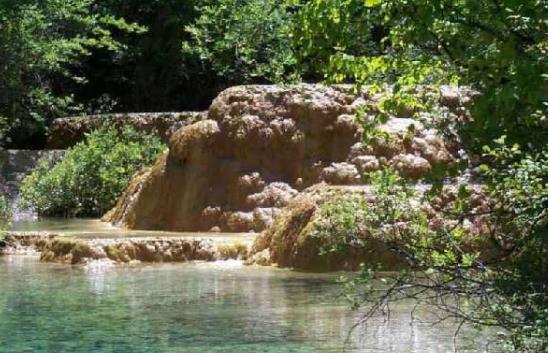 小石潭记其实是个鬼故事 与这篇古文所描述的情景环境有关